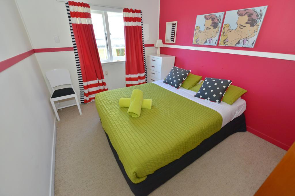 Ducks & Drakes Boutique Motel & Backpackers Νιου Πλύμουθ Εξωτερικό φωτογραφία