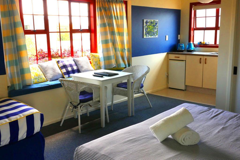 Ducks & Drakes Boutique Motel & Backpackers Νιου Πλύμουθ Εξωτερικό φωτογραφία